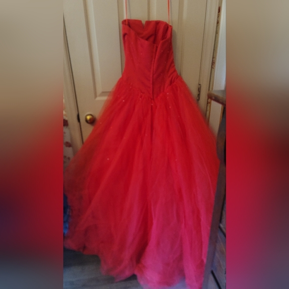Red Stapless Prom Dress/Gown - Picture 5 of 8